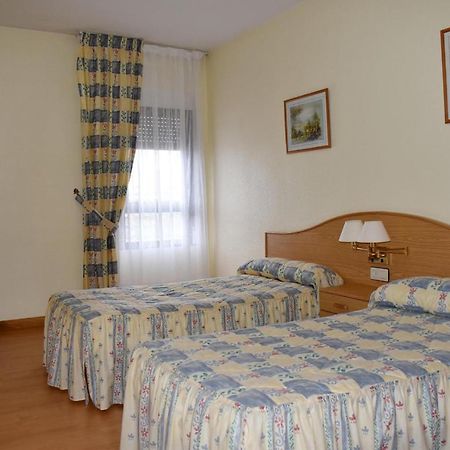 Hotel Ria De Vigo "Tierra De Campos" Becilla de Valderaduey Eksteriør bilde