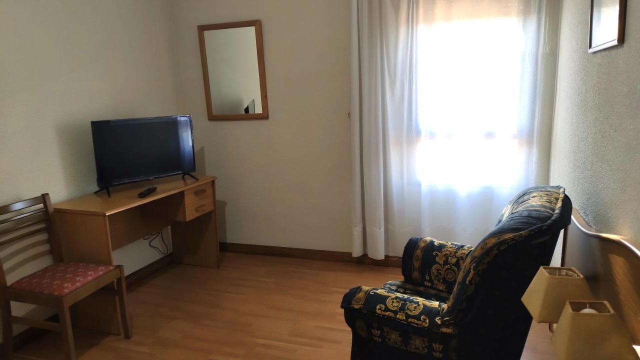 Hotel Ria De Vigo "Tierra De Campos" Becilla de Valderaduey Eksteriør bilde