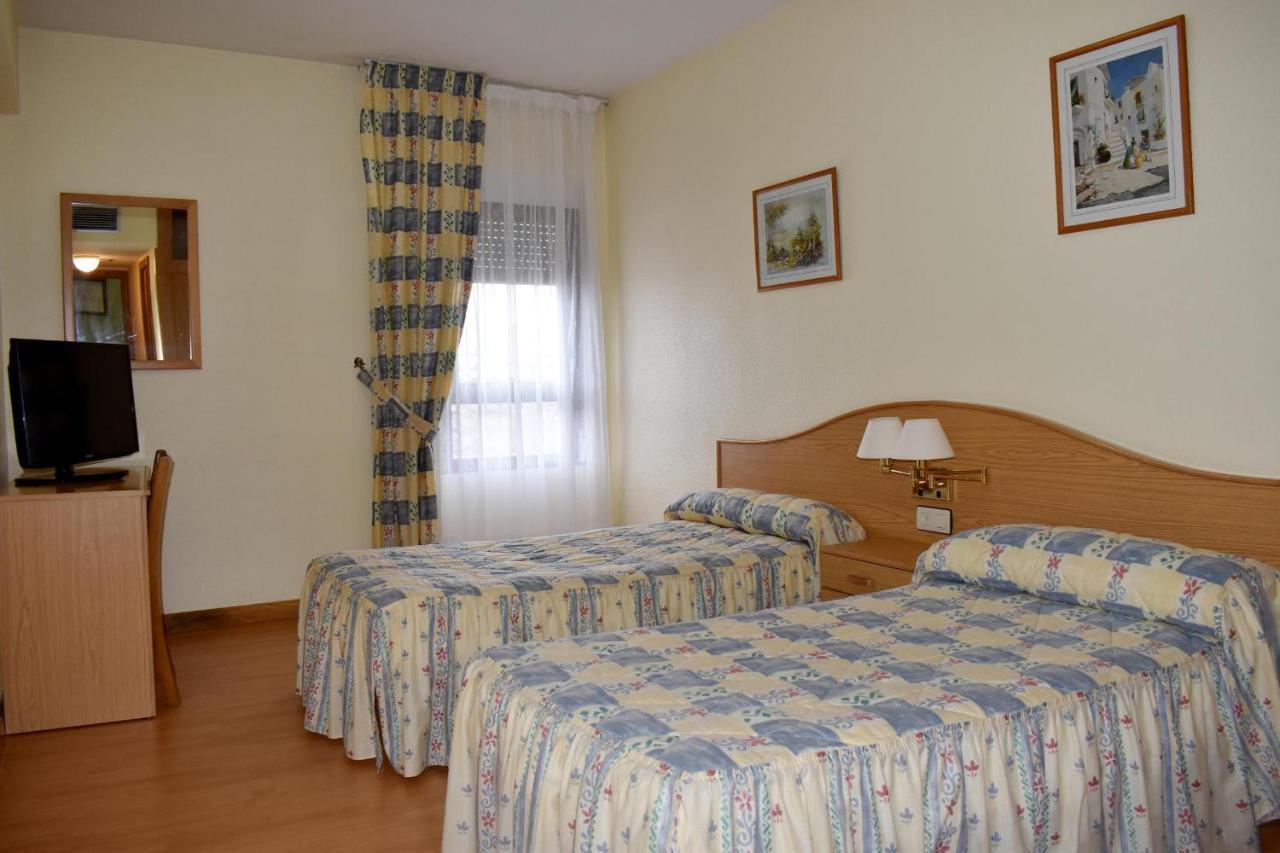 Hotel Ria De Vigo "Tierra De Campos" Becilla de Valderaduey Eksteriør bilde